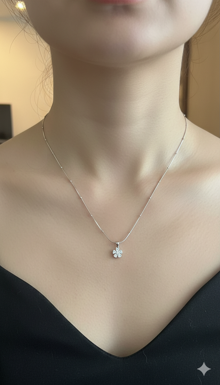 Silver Timeless Bloom Pendant | RP-23