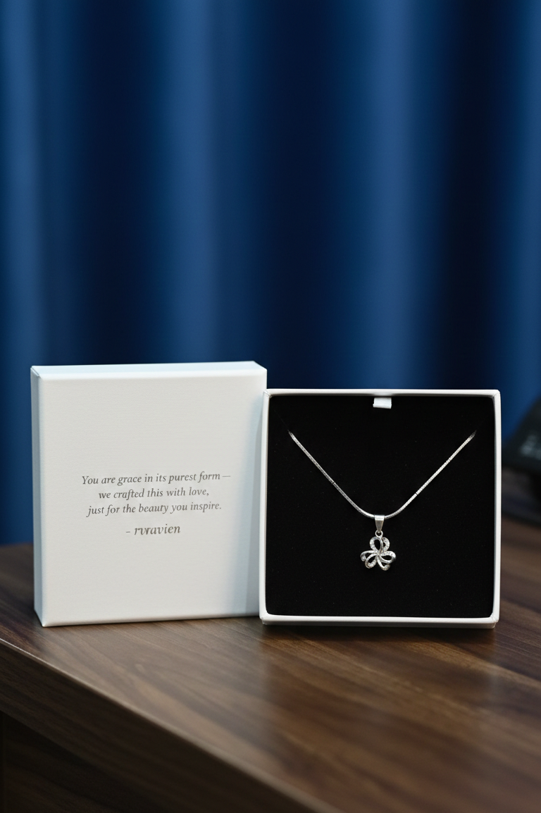 Silver Cosmica Royale Pendant | RP-8