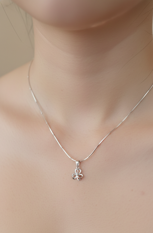 Silver Cosmica Royale Pendant | RP-8