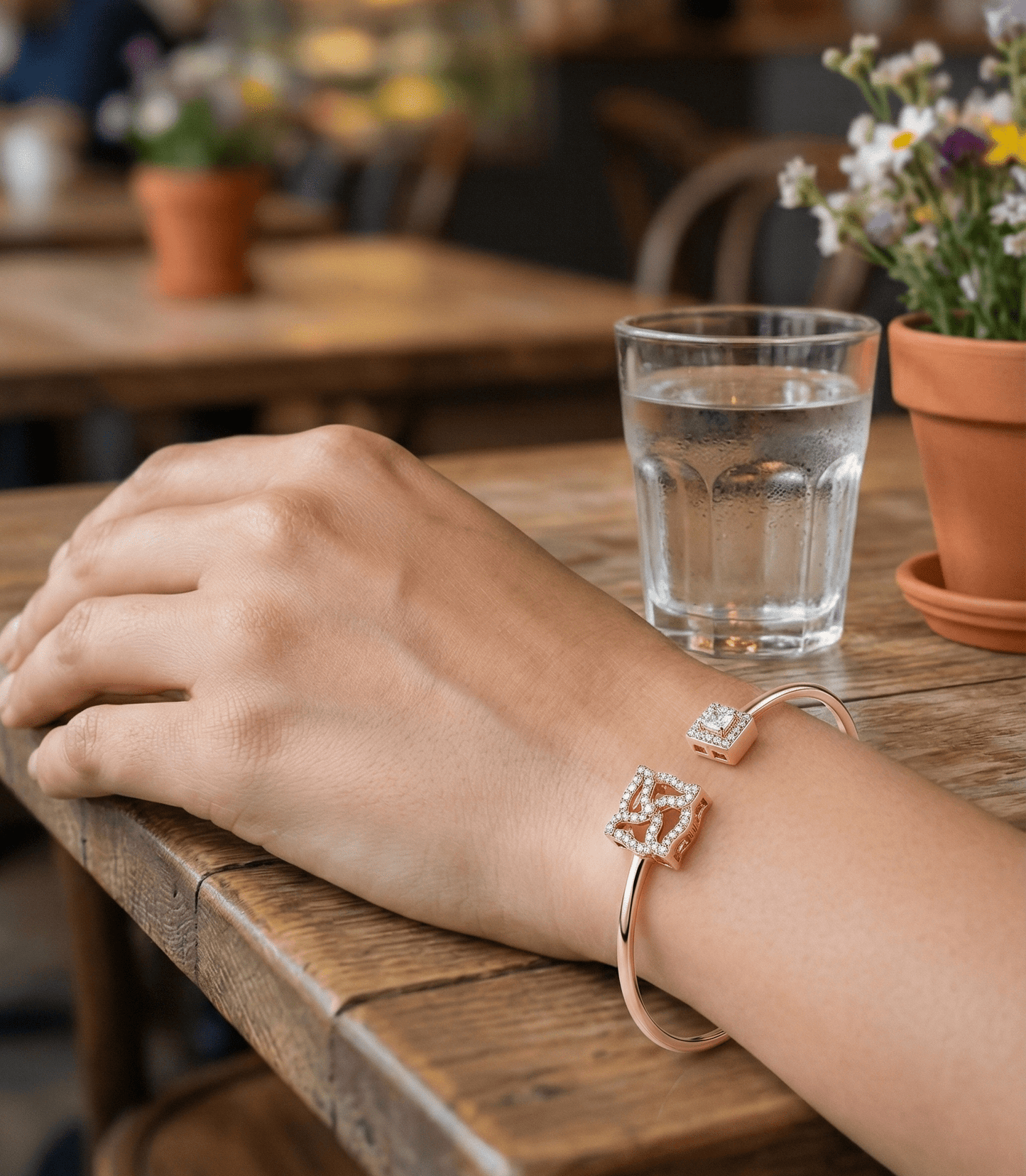 RoseGold Noble Arc | RVKK-6