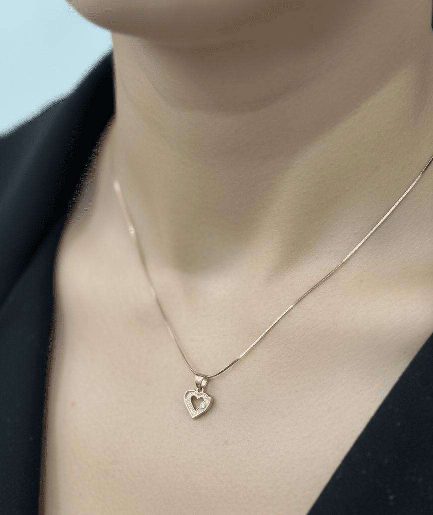 Silver Emerald Hush Pendant | RG-27