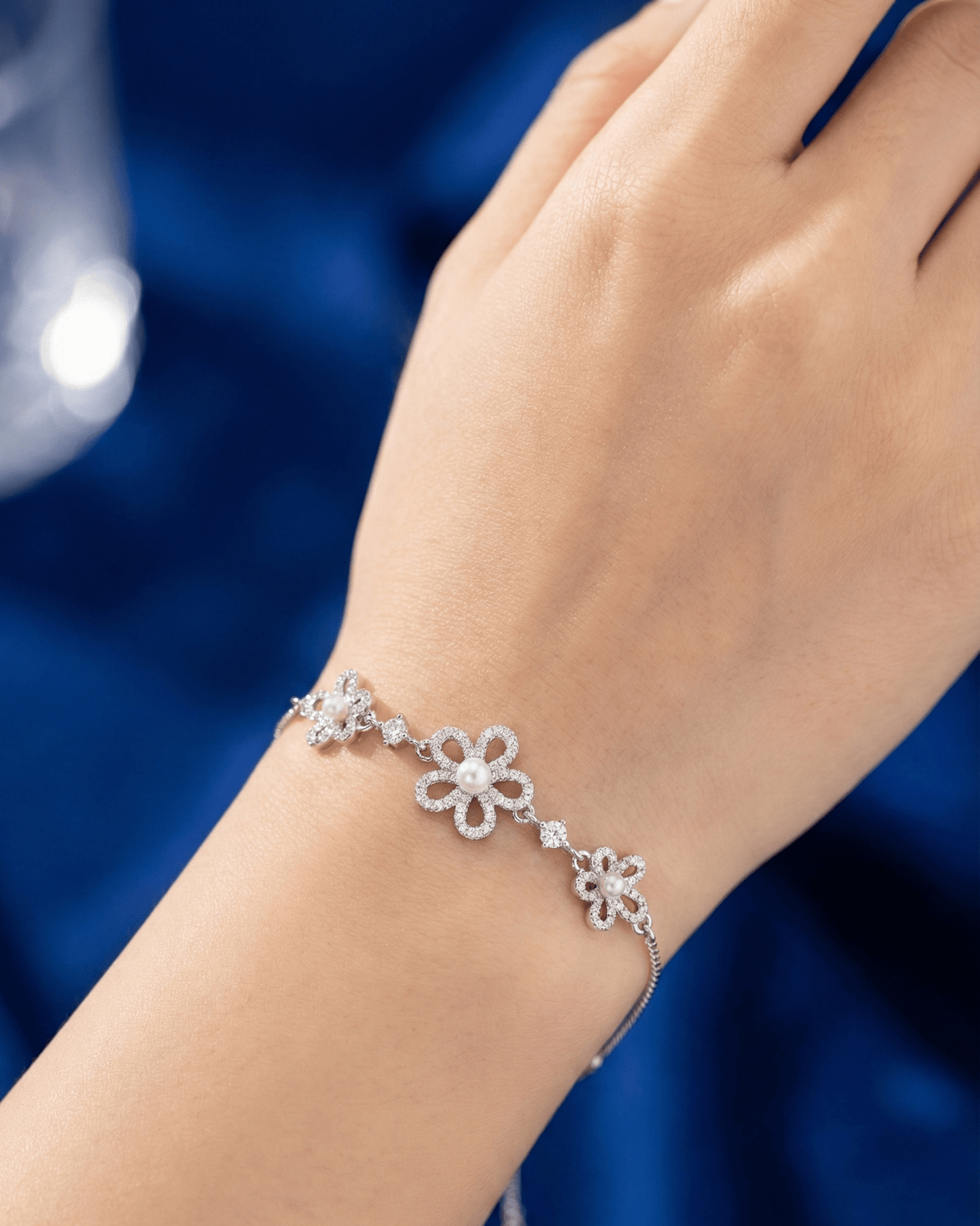 Silver Flower Petal Bracelet | RVB46