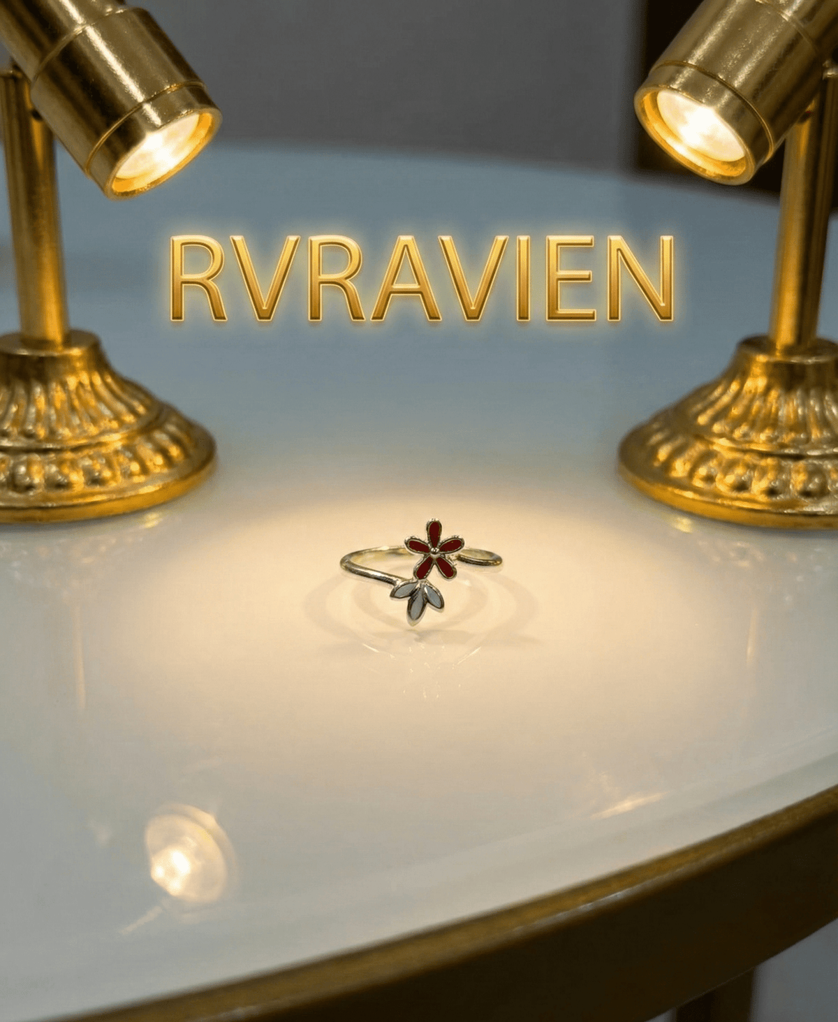 Silver Meadow Fleur Luxe Ring | RVR-23
